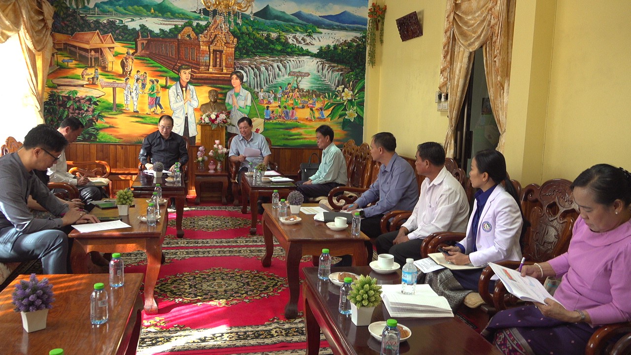 ທ່ານ ດຣ ໄພວັນ ແກ້ວປະເສີດ ຮອງລັດຖະມົນຕີກະຊວງສາທາລະນະສຸກລົງ     ພ້ອມດ້ວຍທິມງານ ຢ້ຽມຢາມພະແນກສາທາລະນະສຸກແຂວງເພື່ອຊຸກຍູ້ການຈັດຕັ້ງປະຕິບັດວຽກງານສາທາລະນະສູກ ທີ່ແຂວງຈຳປາສັກ,ວັນທີ 19 ທັນວາ 2023